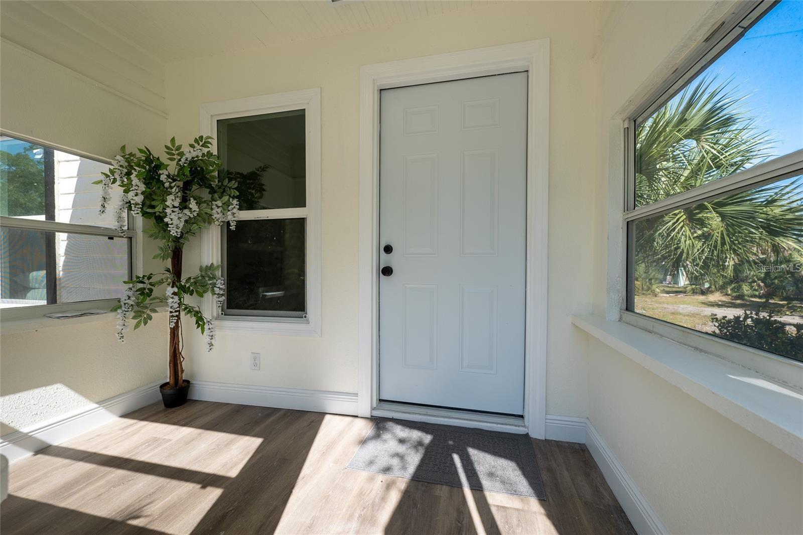 Image 3 of 20 For 2128 13th Street S