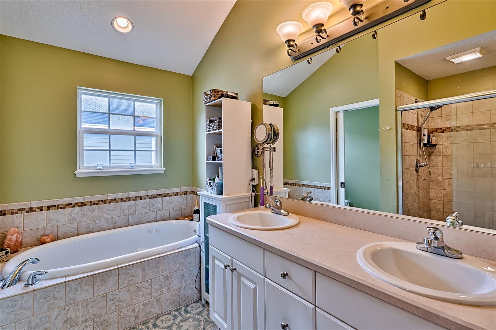 Image 26 of 45 For 12827 1st Place