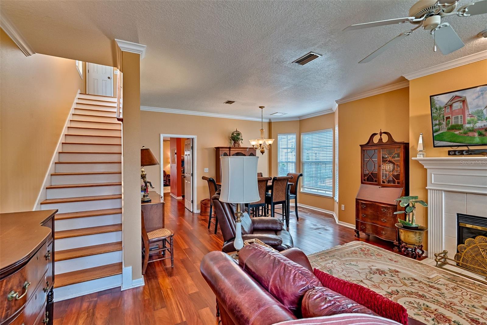 Image 6 of 45 For 12827 1st Place