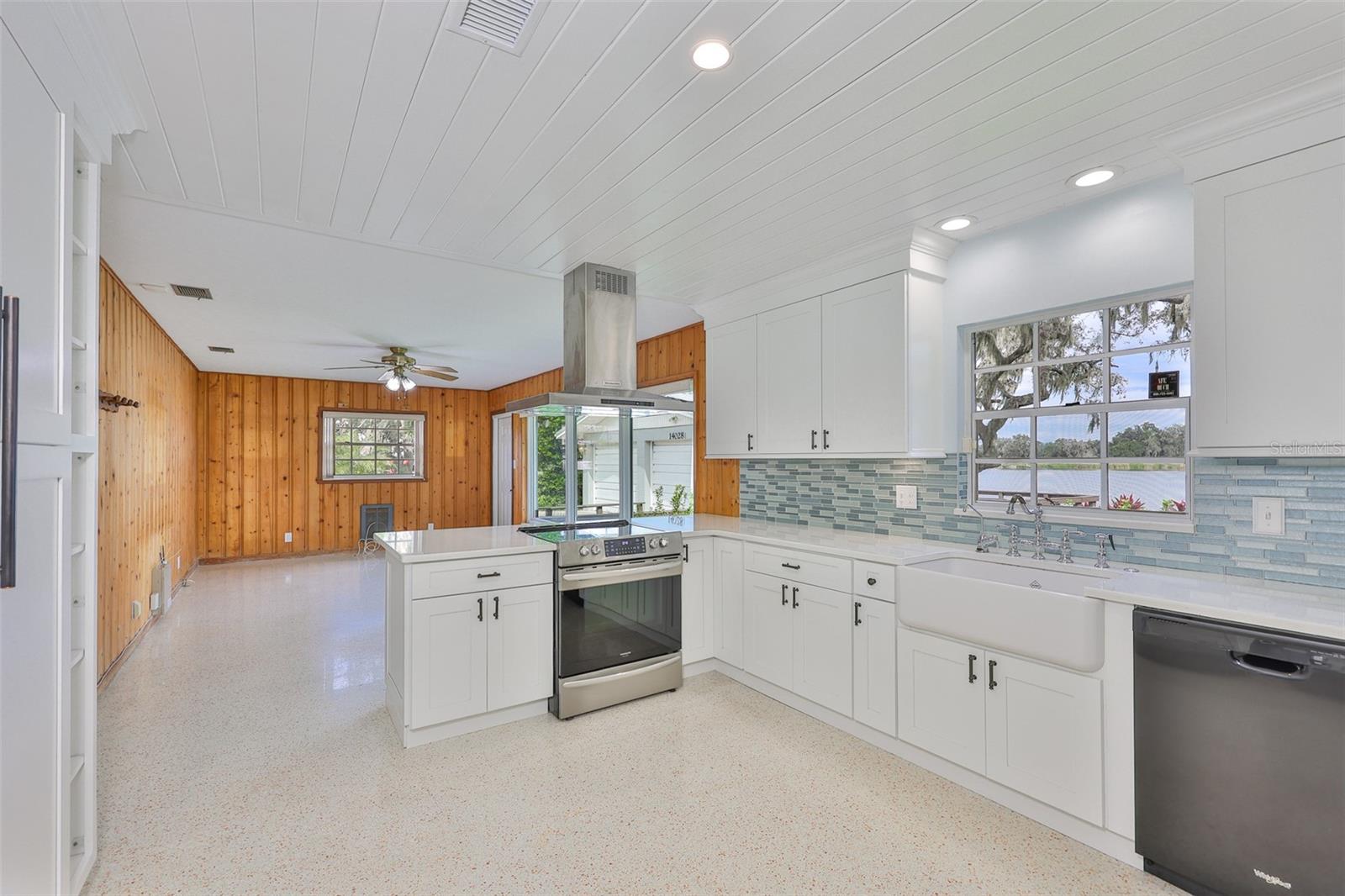 Image 15 of 59 For 14028 Blackjack Road