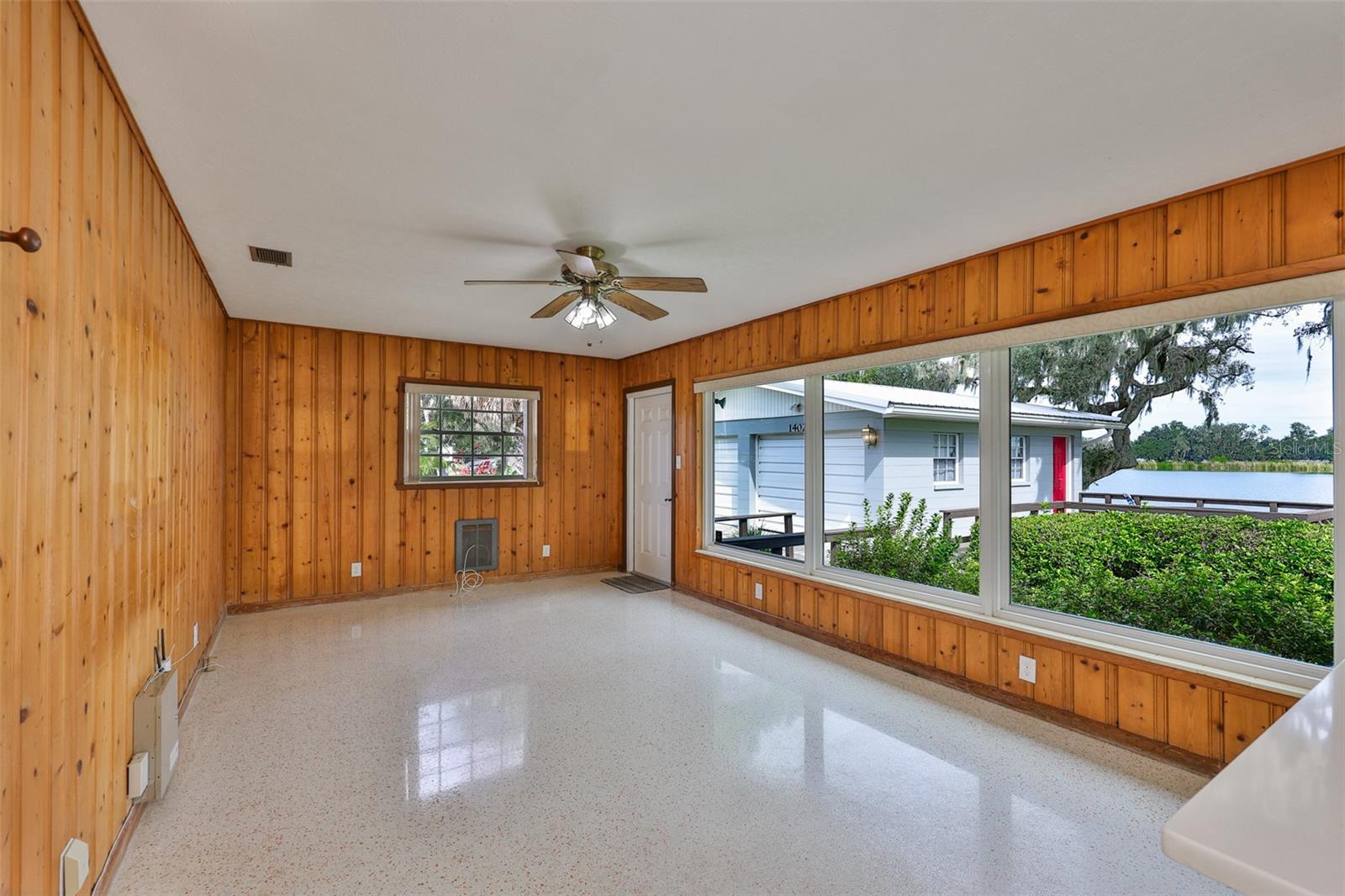 Image 19 of 59 For 14028 Blackjack Road