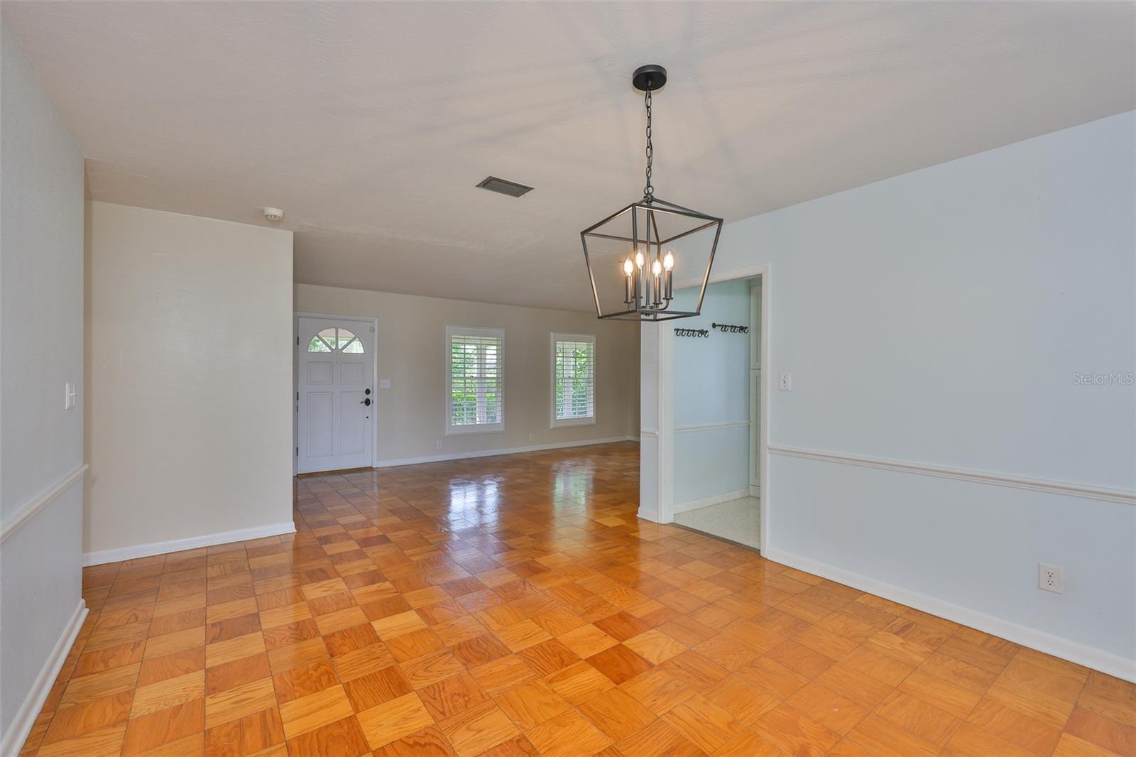 Image 20 of 59 For 14028 Blackjack Road