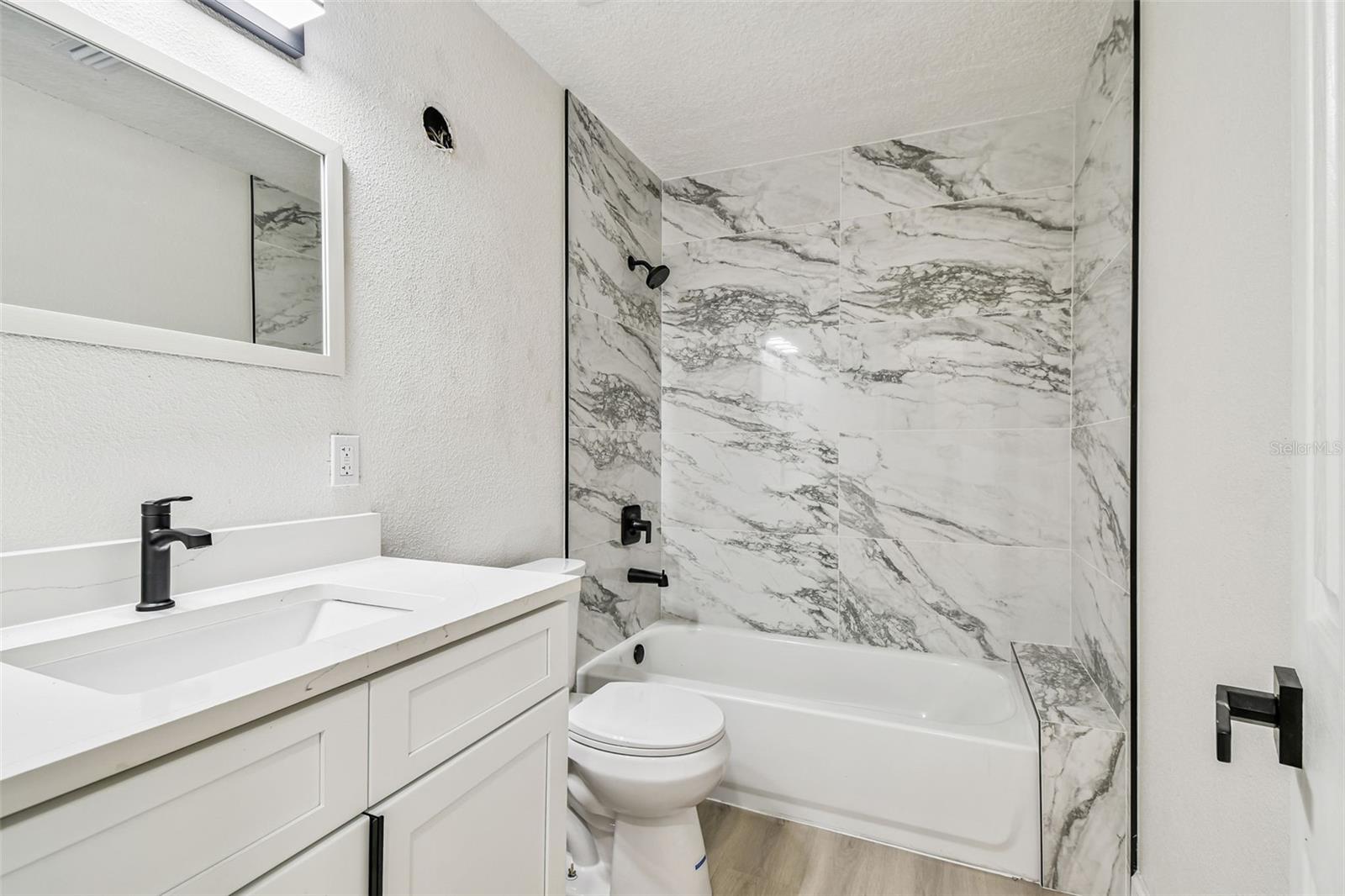 Image 15 of 65 For 14810 30th Street