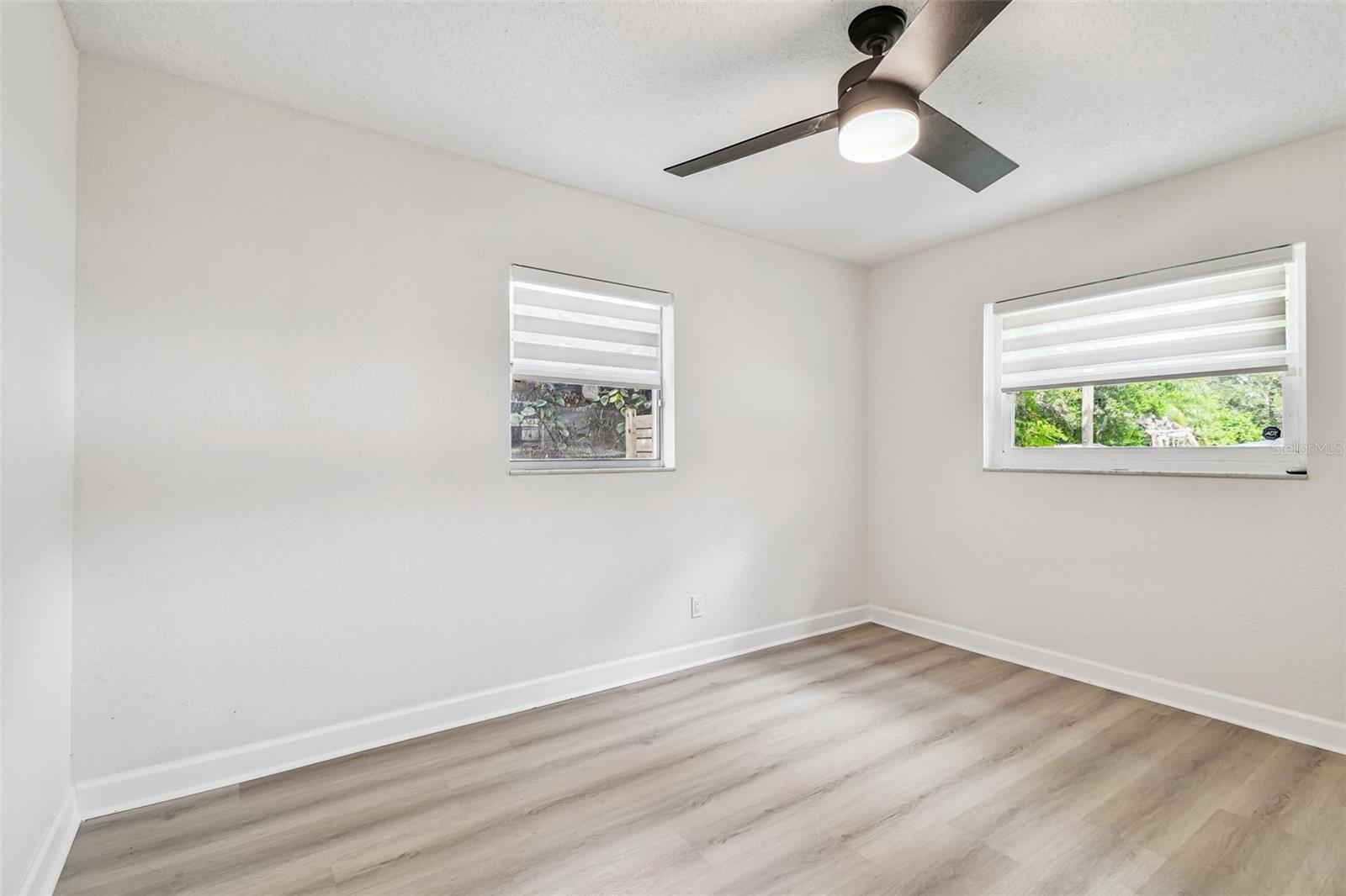 Image 22 of 65 For 14810 30th Street