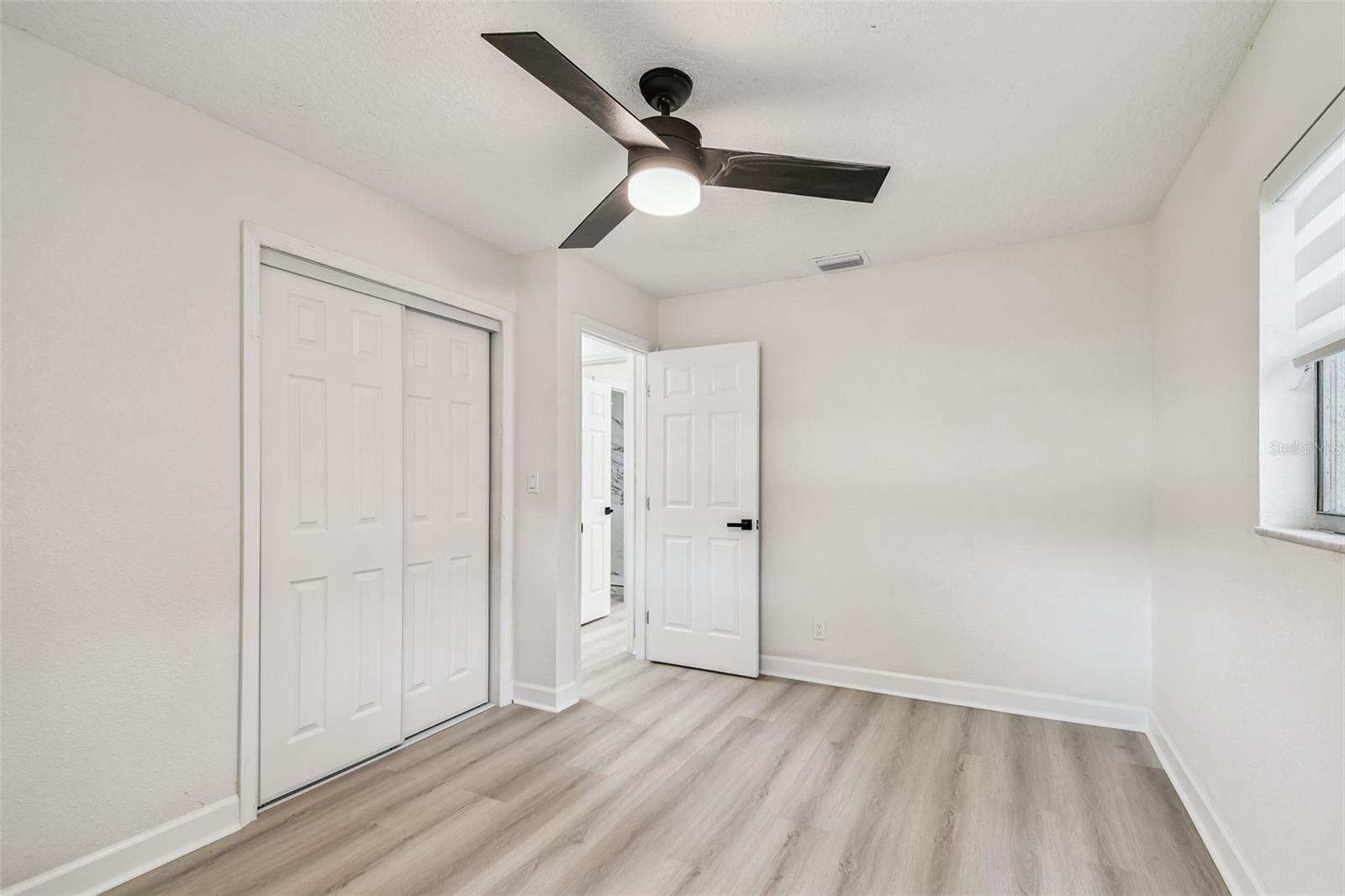 Image 24 of 65 For 14810 30th Street