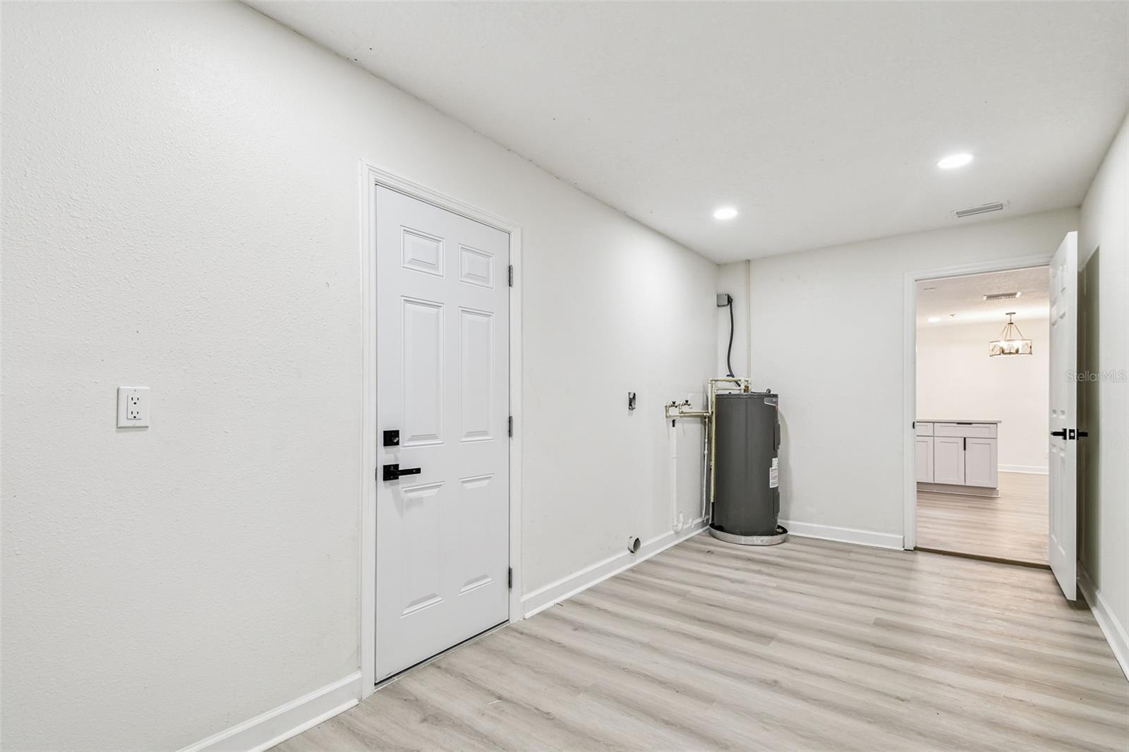 Image 35 of 65 For 14810 30th Street