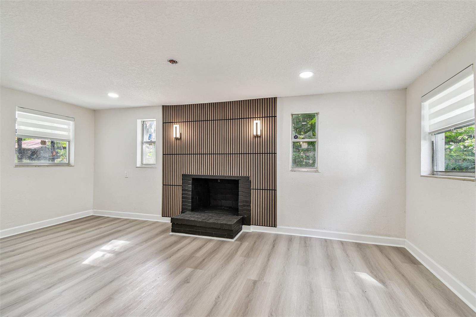 Image 37 of 65 For 14810 30th Street