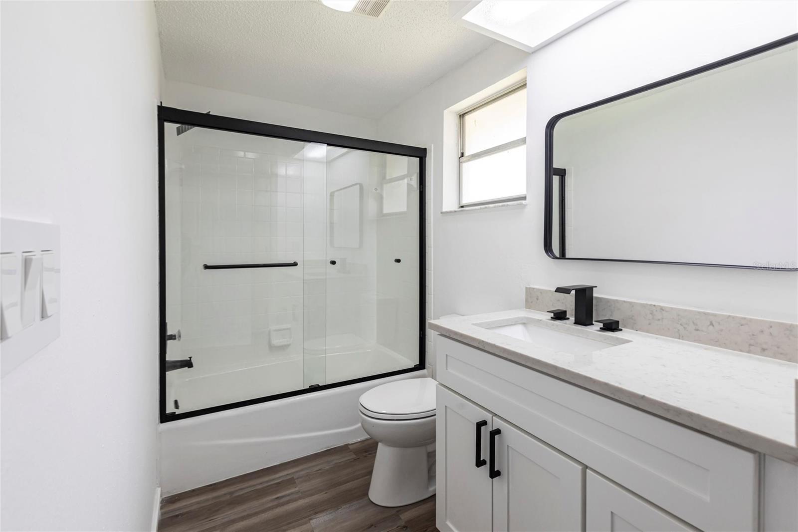 Image 17 of 24 For 3081 Englewood Road