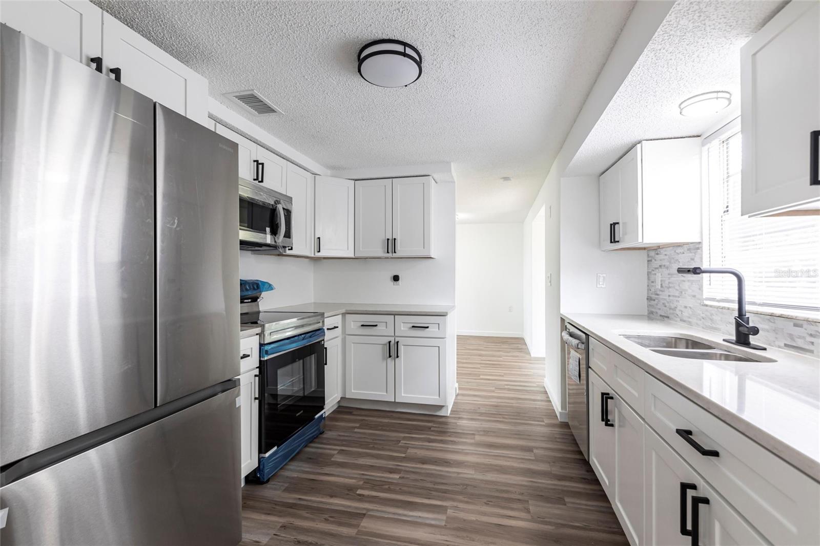 Image 9 of 24 For 3081 Englewood Road