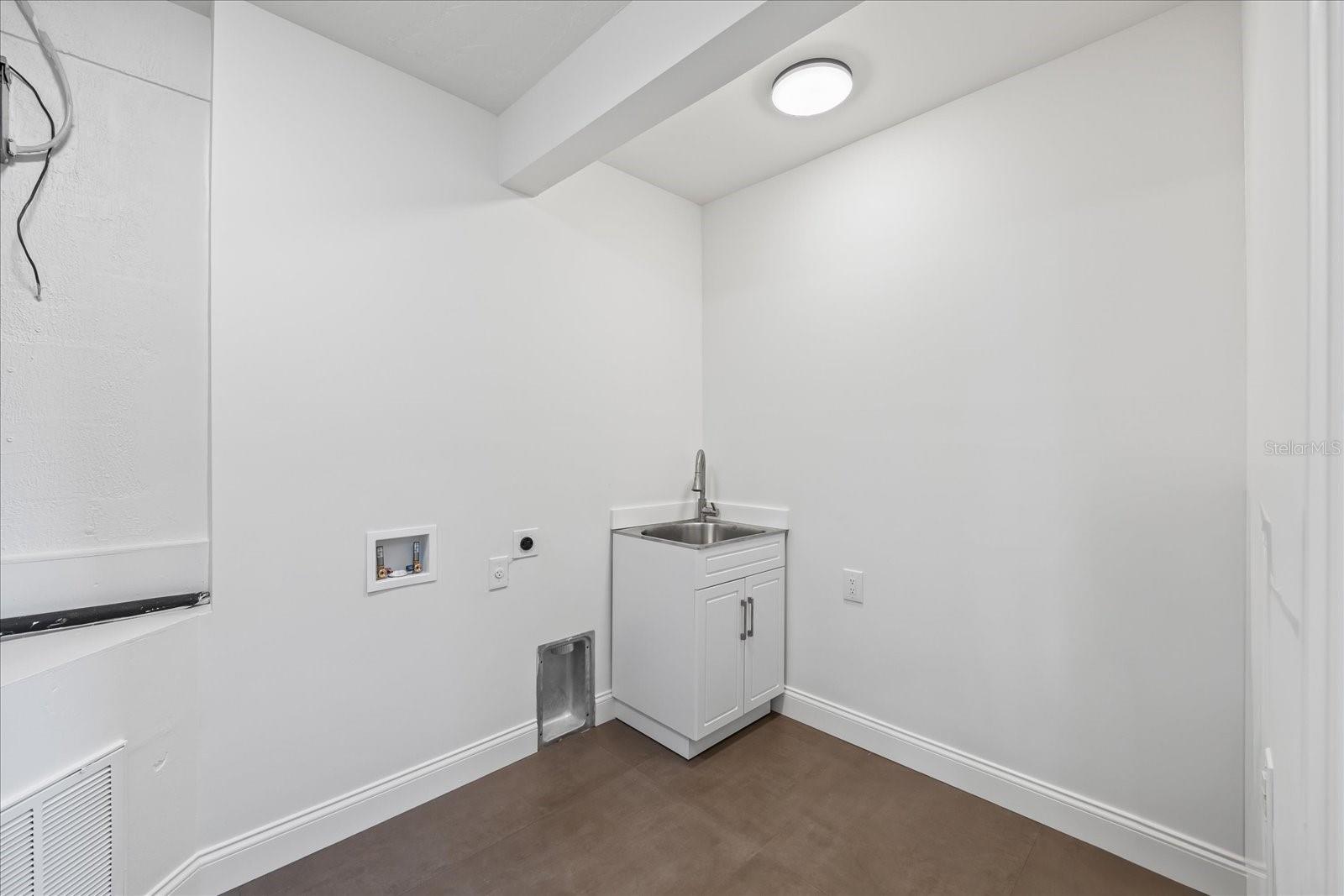 Image 52 of 53 For 7991 1st Avenue S