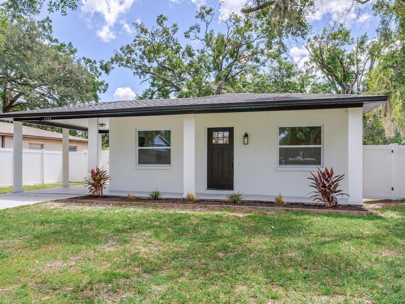 Image 2 of 41 For 2724 Henry Avenue