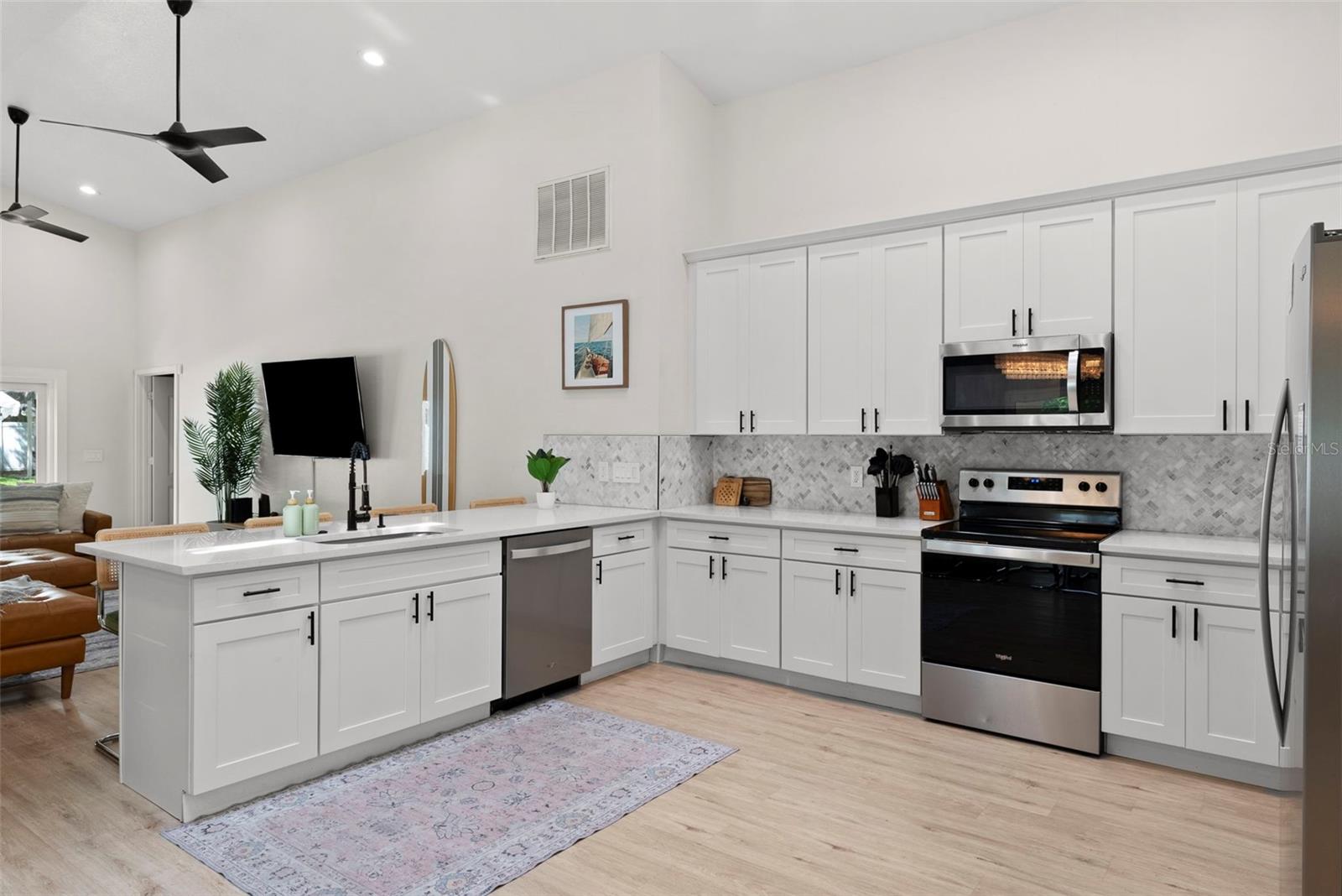 Image 16 of 66 For 445 Wexford Leas Boulevard