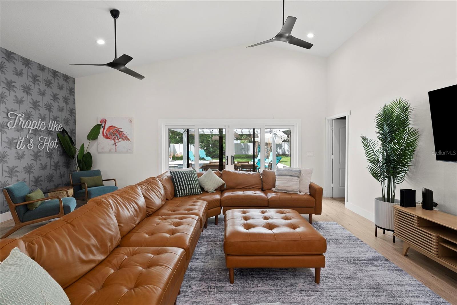 Image 23 of 66 For 445 Wexford Leas Boulevard