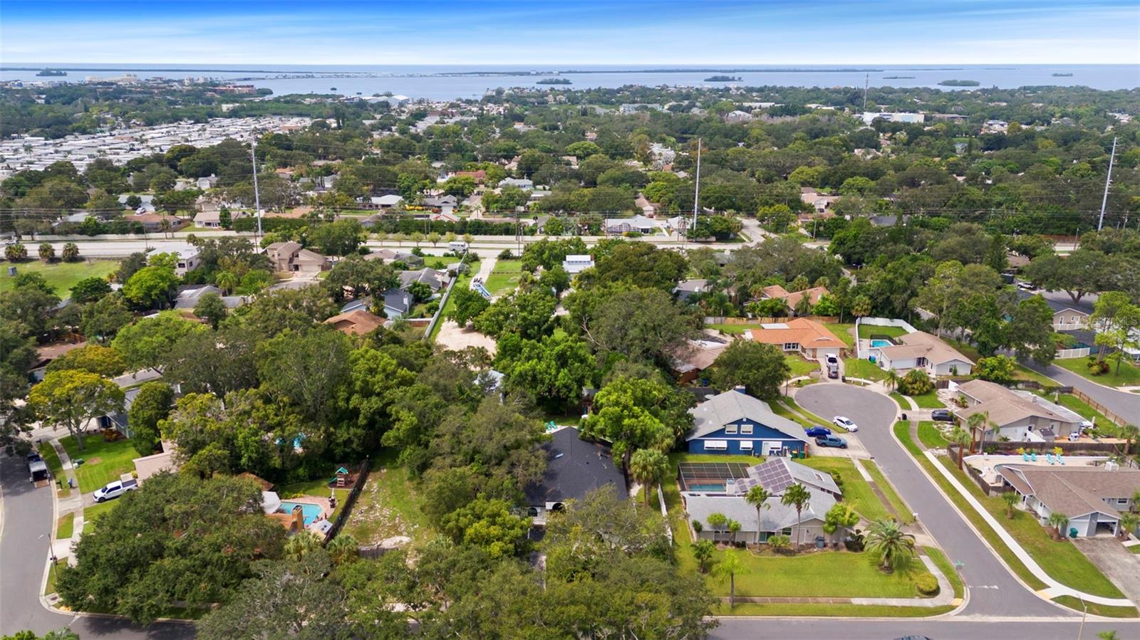 Image 30 of 66 For 445 Wexford Leas Boulevard