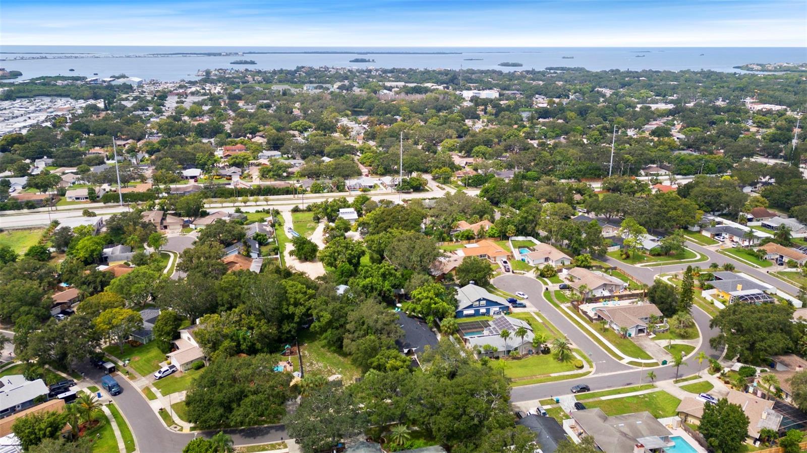 Image 31 of 66 For 445 Wexford Leas Boulevard