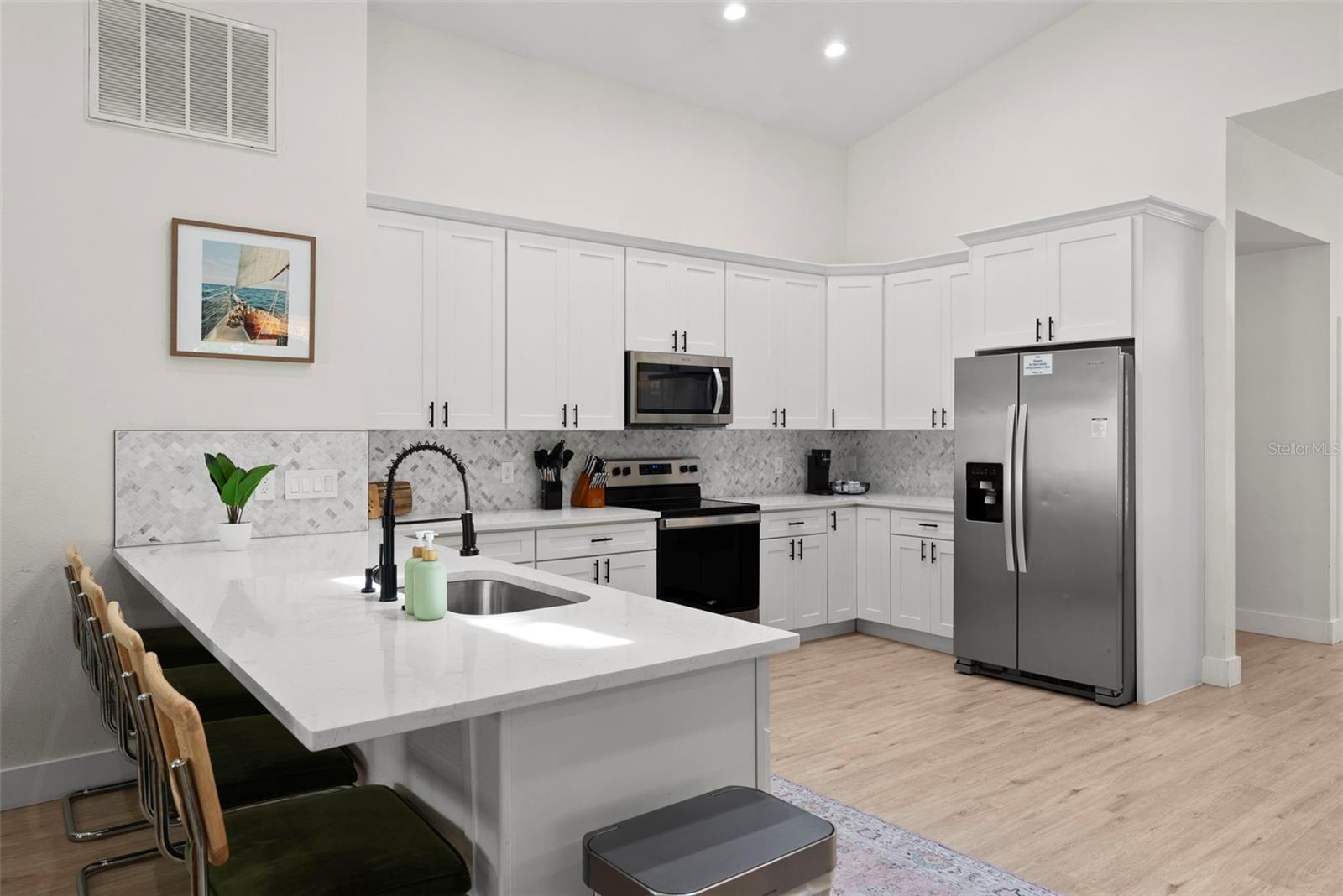 Image 6 of 66 For 445 Wexford Leas Boulevard