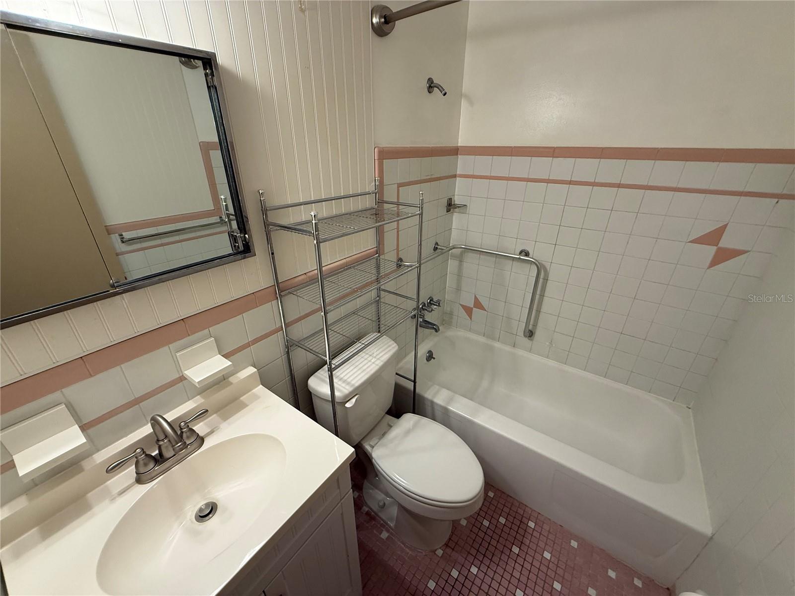 Image 10 of 16 For 5861 42nd Terrace N 1609