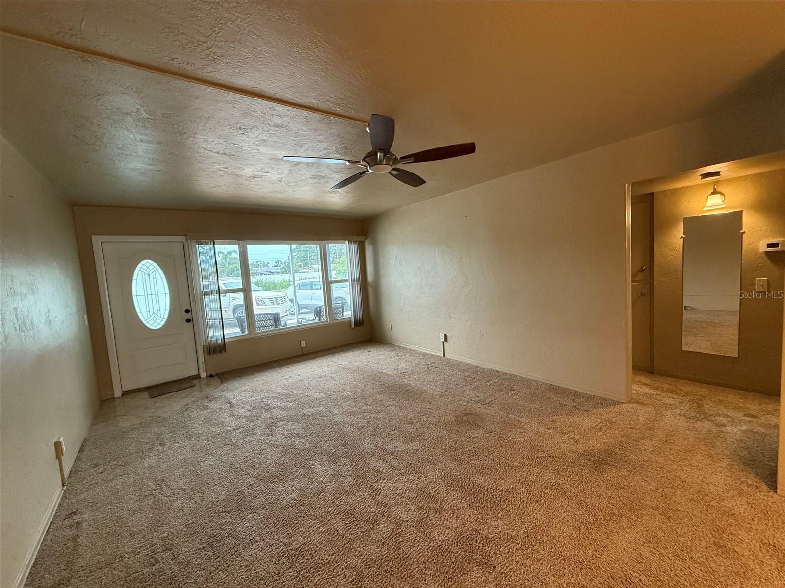 Image 6 of 16 For 5861 42nd Terrace N 1609