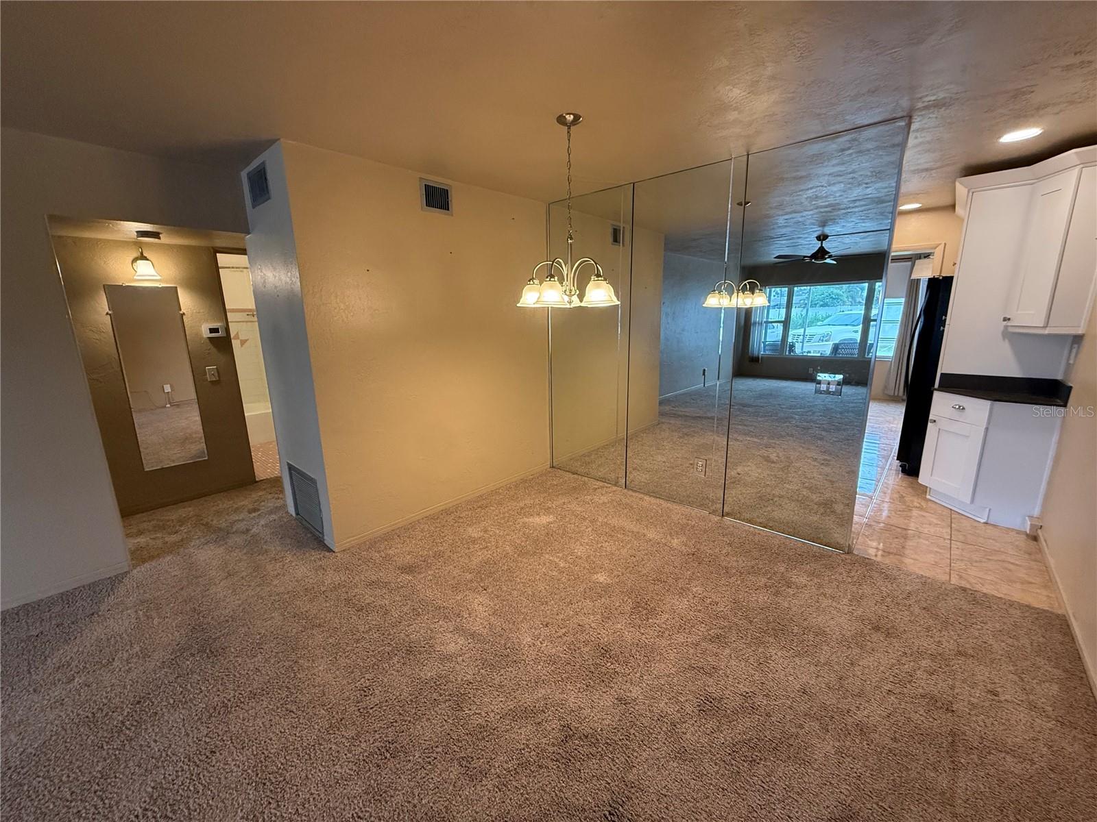 Image 7 of 16 For 5861 42nd Terrace N 1609