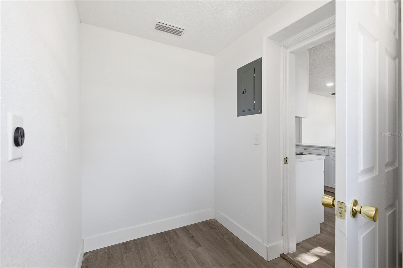 Image 17 of 40 For 7408 Celeste Lane