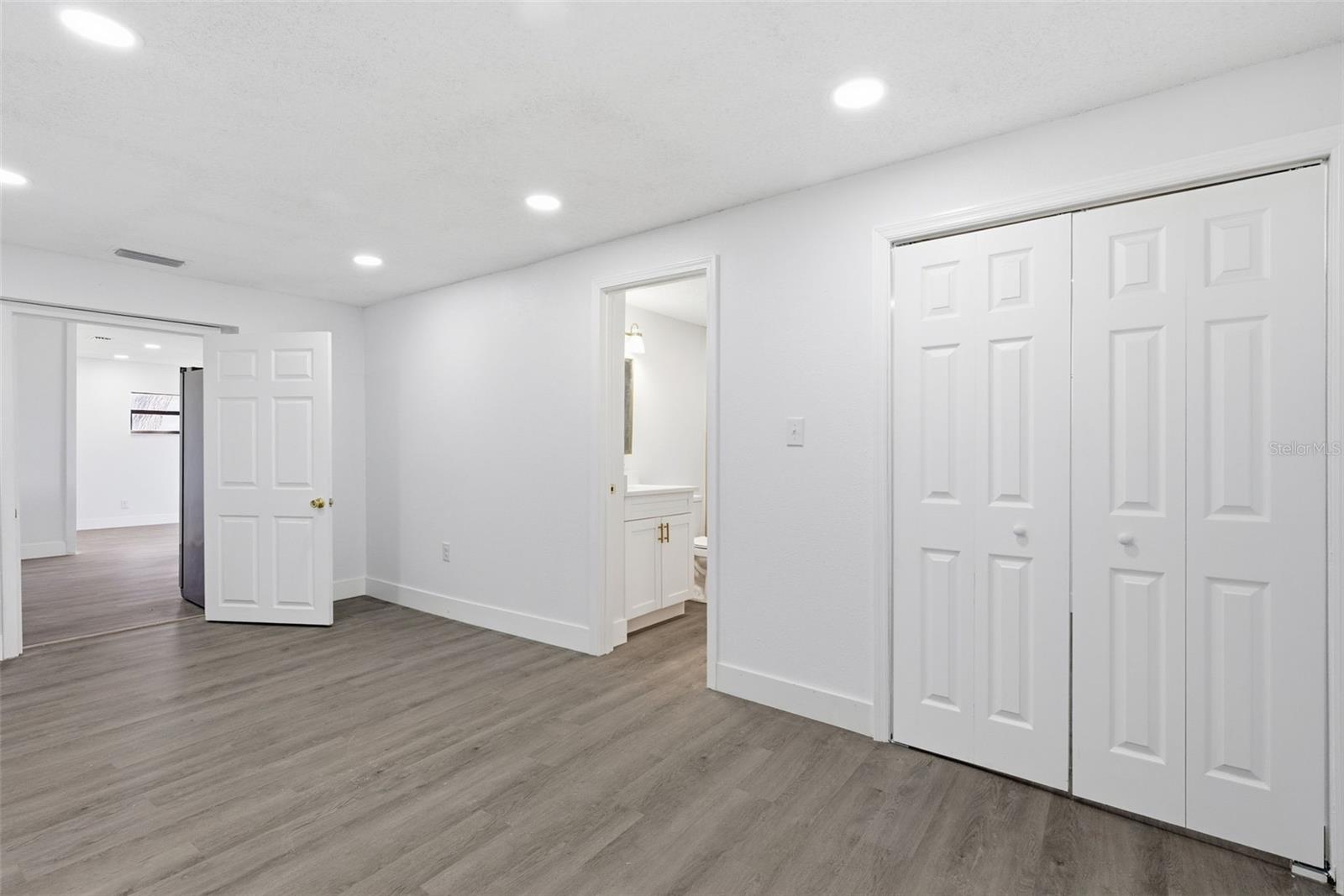 Image 20 of 40 For 7408 Celeste Lane