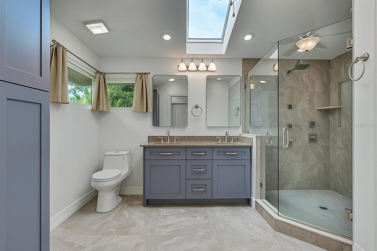 Image 19 of 41 For 5264 Spy Glass Point