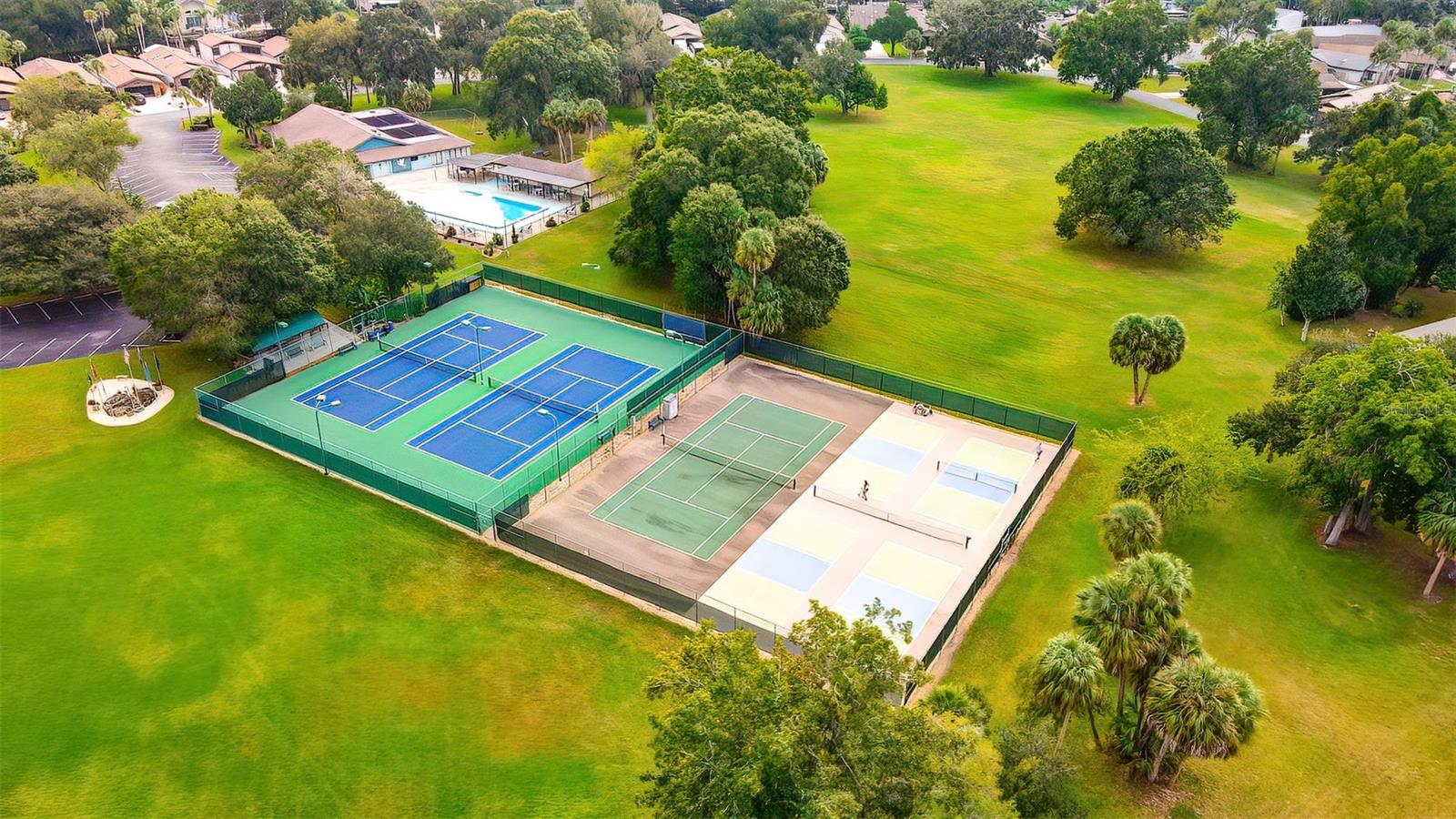 Image 36 of 41 For 5264 Spy Glass Point