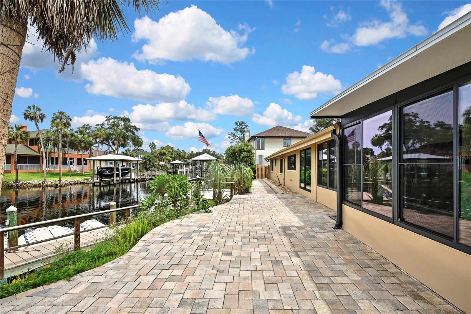 Image 8 of 41 For 5264 Spy Glass Point