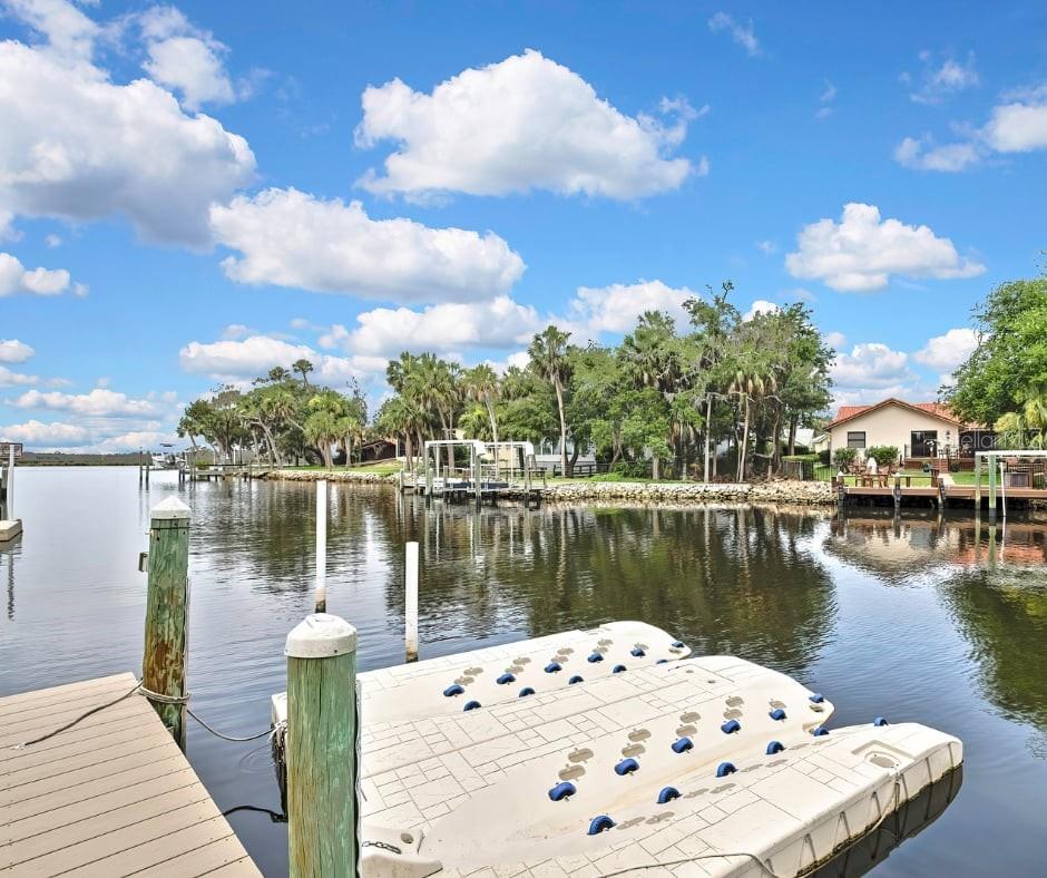 Image 9 of 41 For 5264 Spy Glass Point