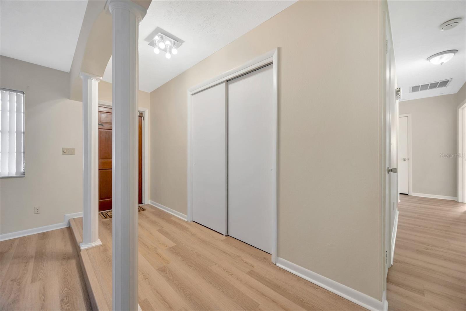 Image 11 of 27 For 4429 Dolphin Drive