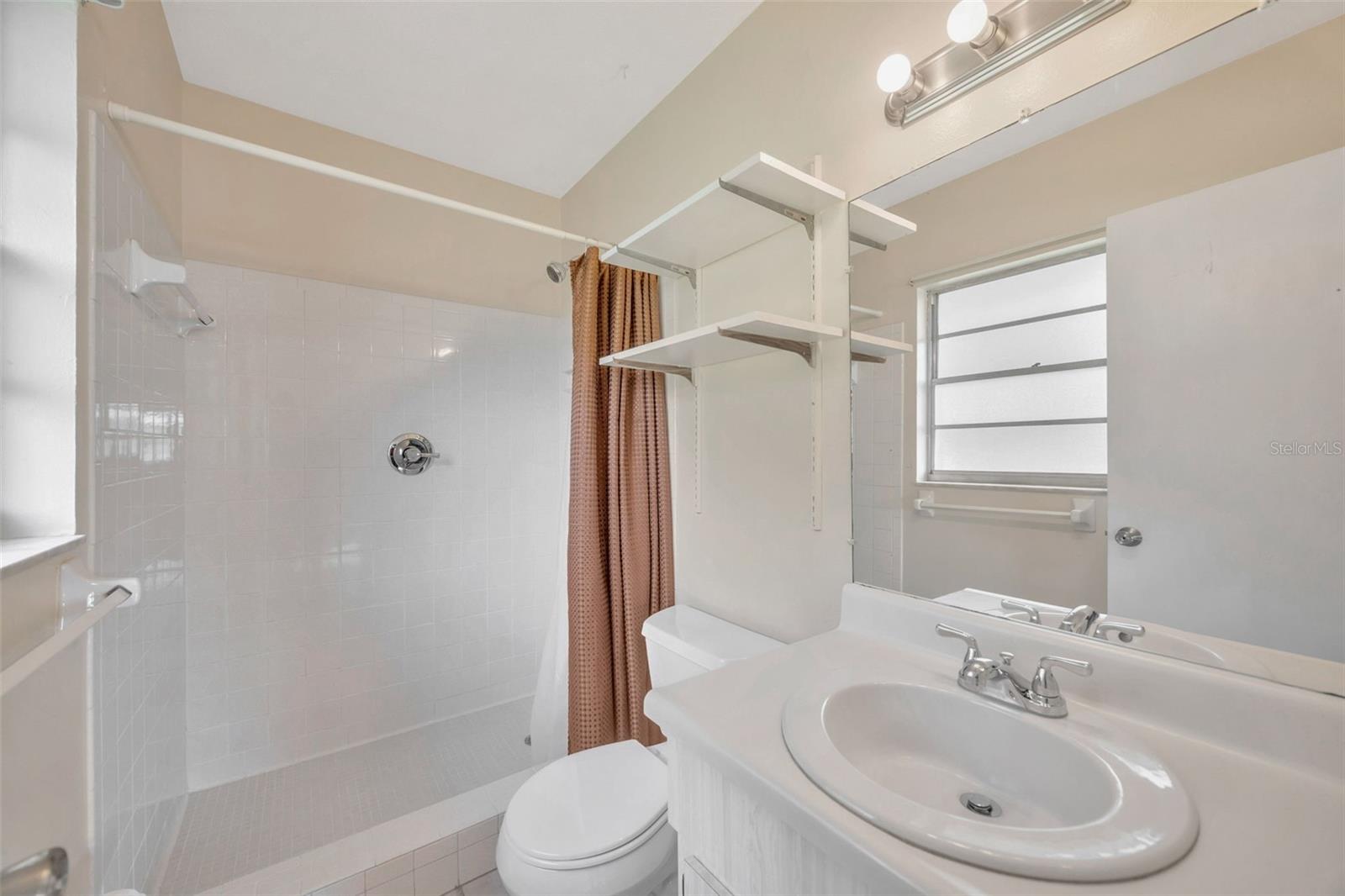 Image 14 of 27 For 4429 Dolphin Drive