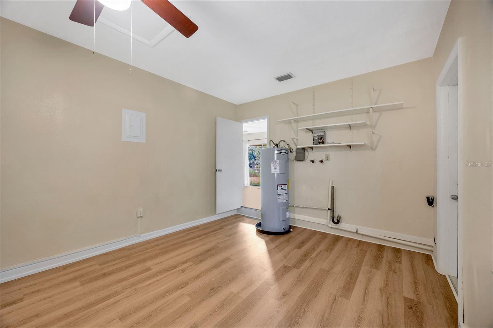 Image 22 of 27 For 4429 Dolphin Drive