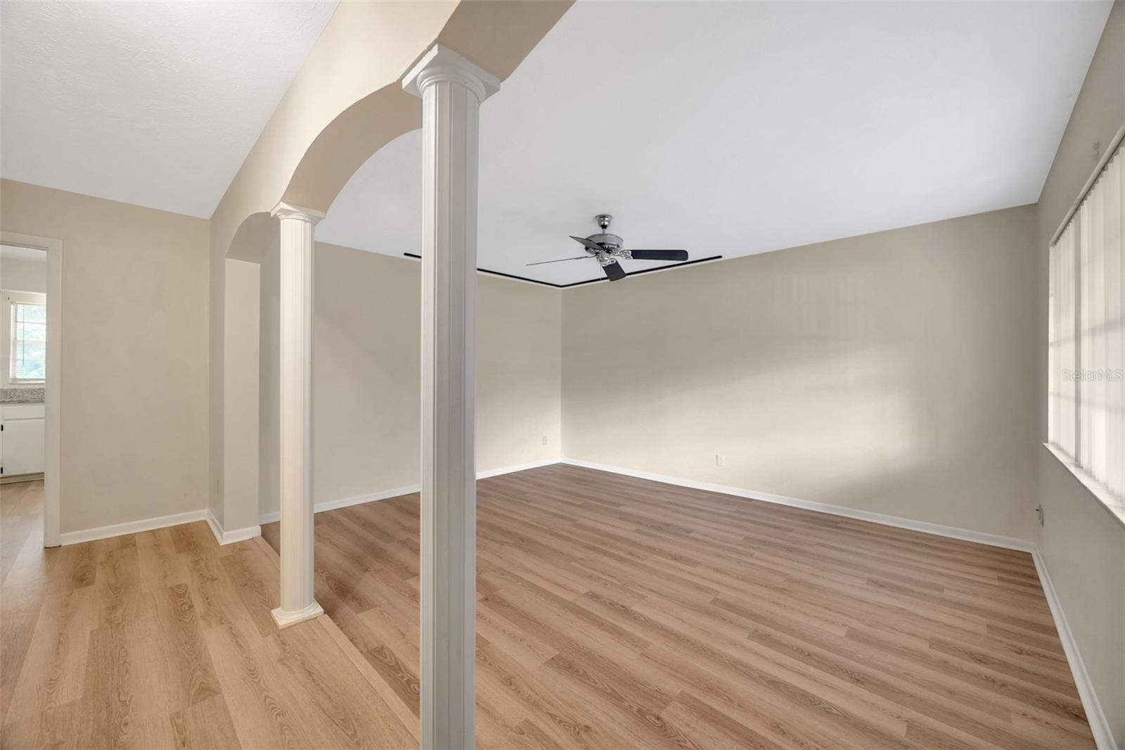 Image 3 of 27 For 4429 Dolphin Drive