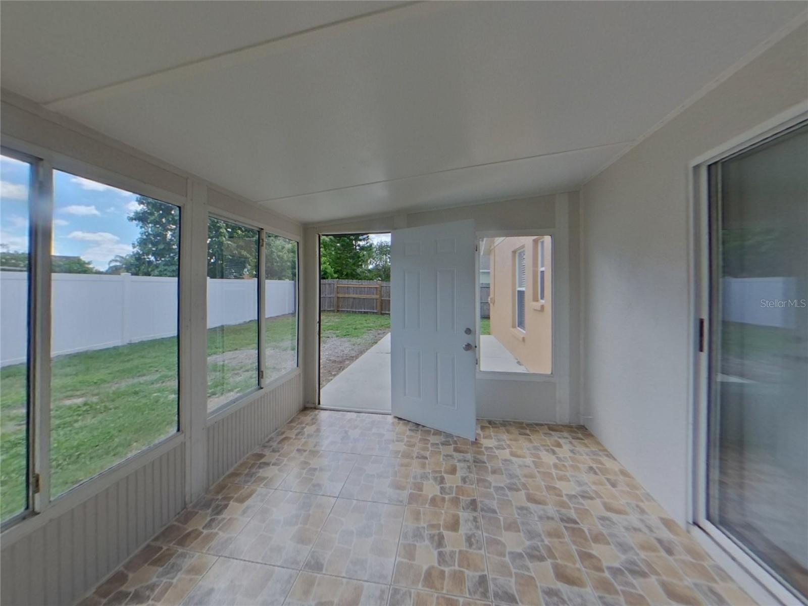 Image 15 of 18 For 11302 Andy Drive