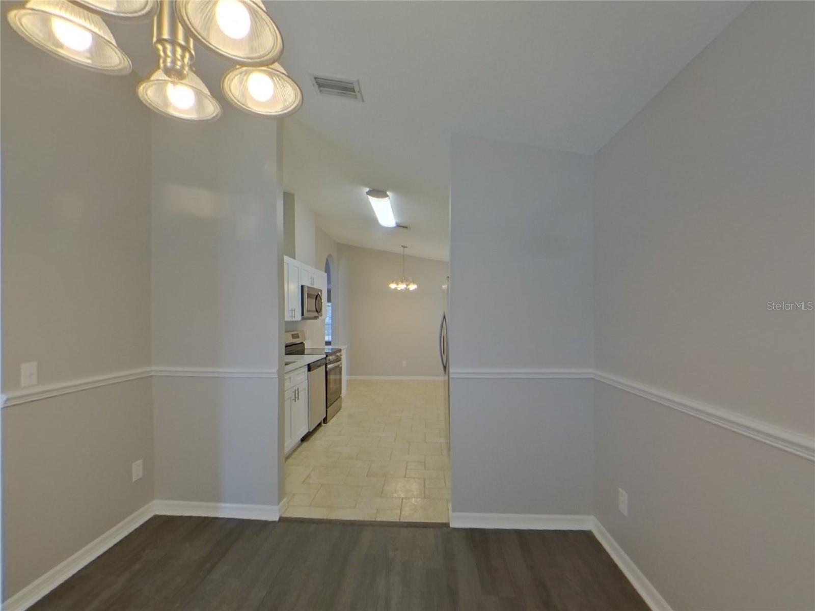 Image 4 of 18 For 11302 Andy Drive