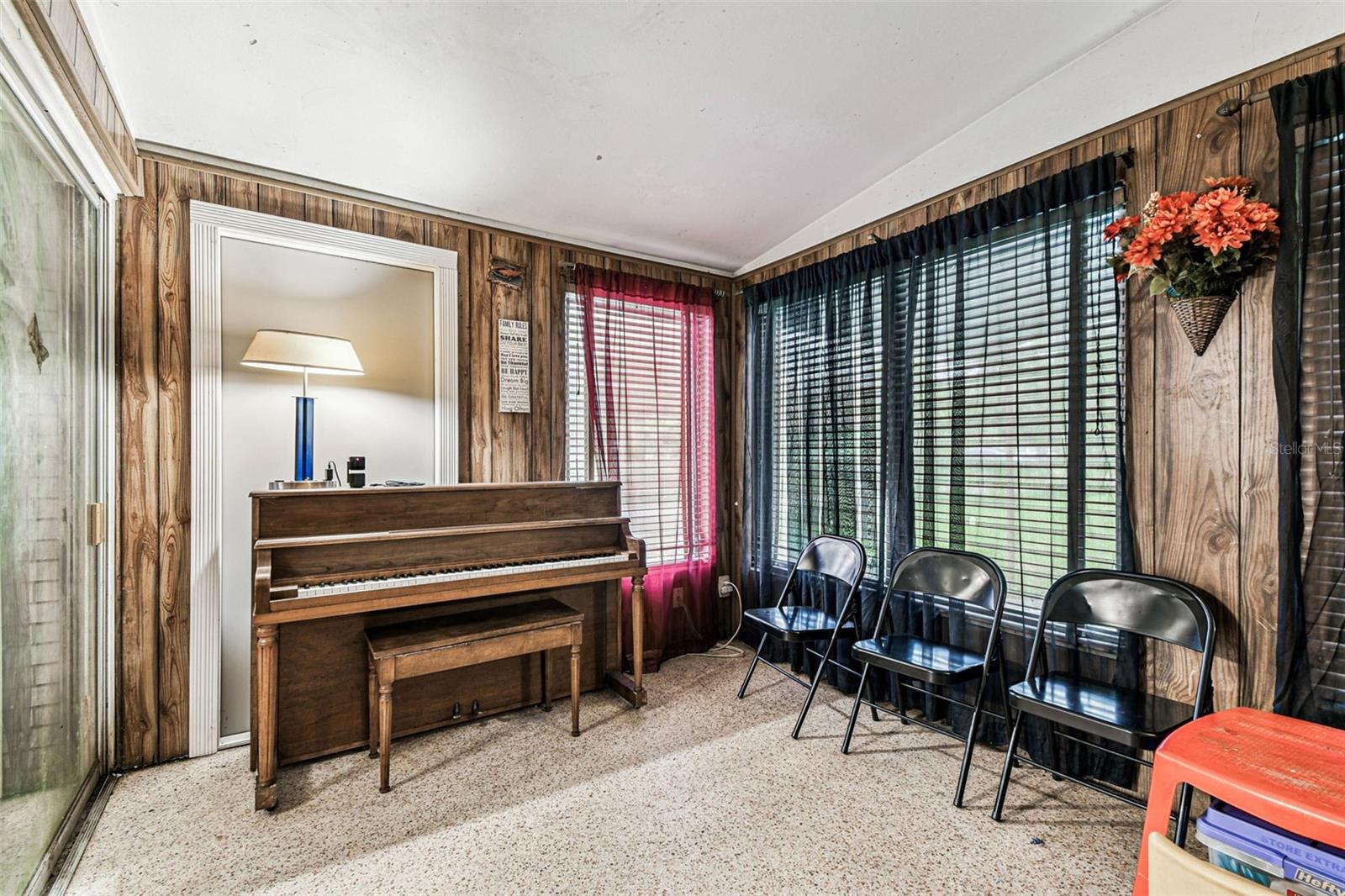 Image 10 of 18 For 7512 Rhode Island Drive
