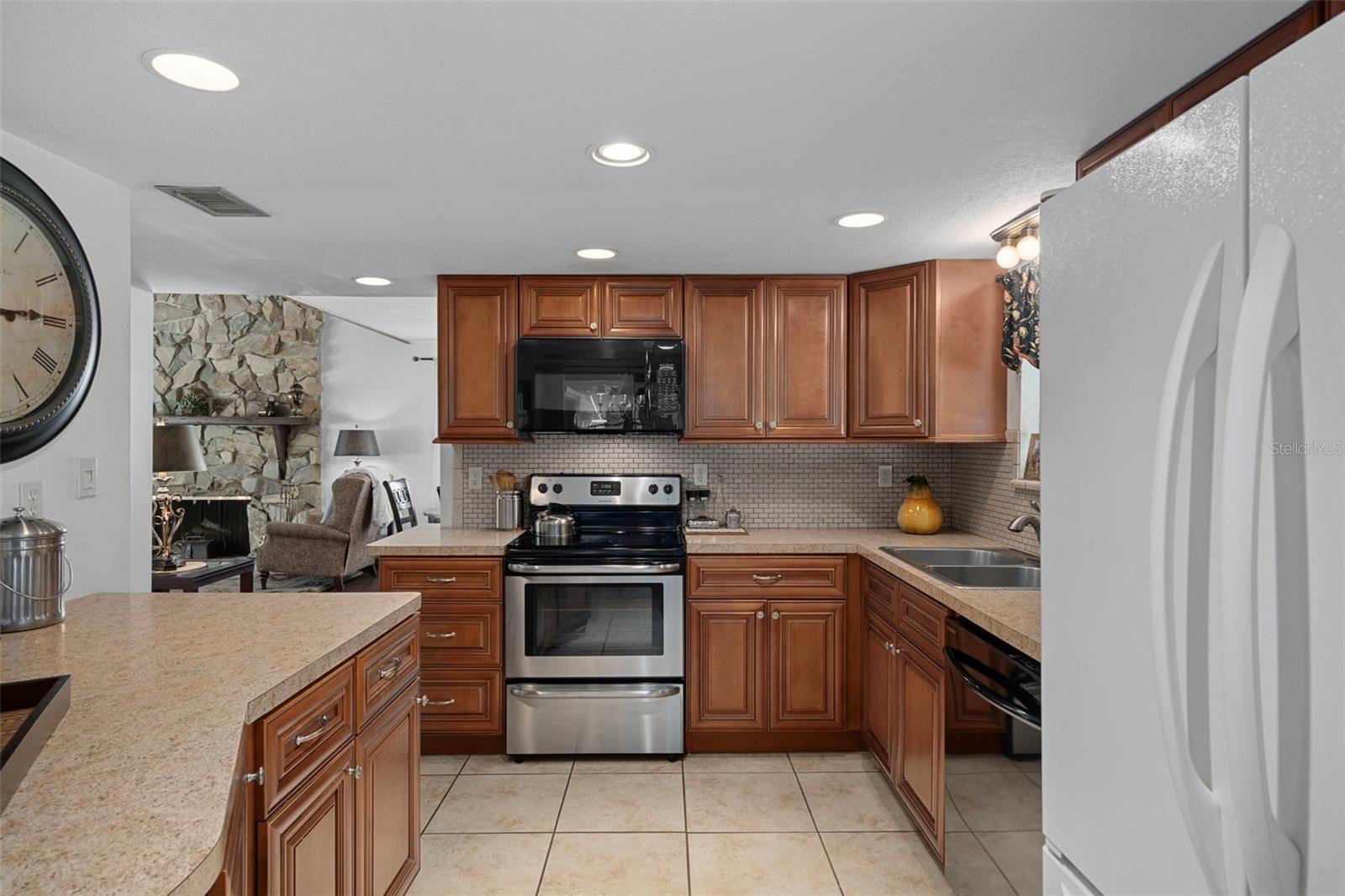 Image 31 of 99 For 8605 Fussell Drive