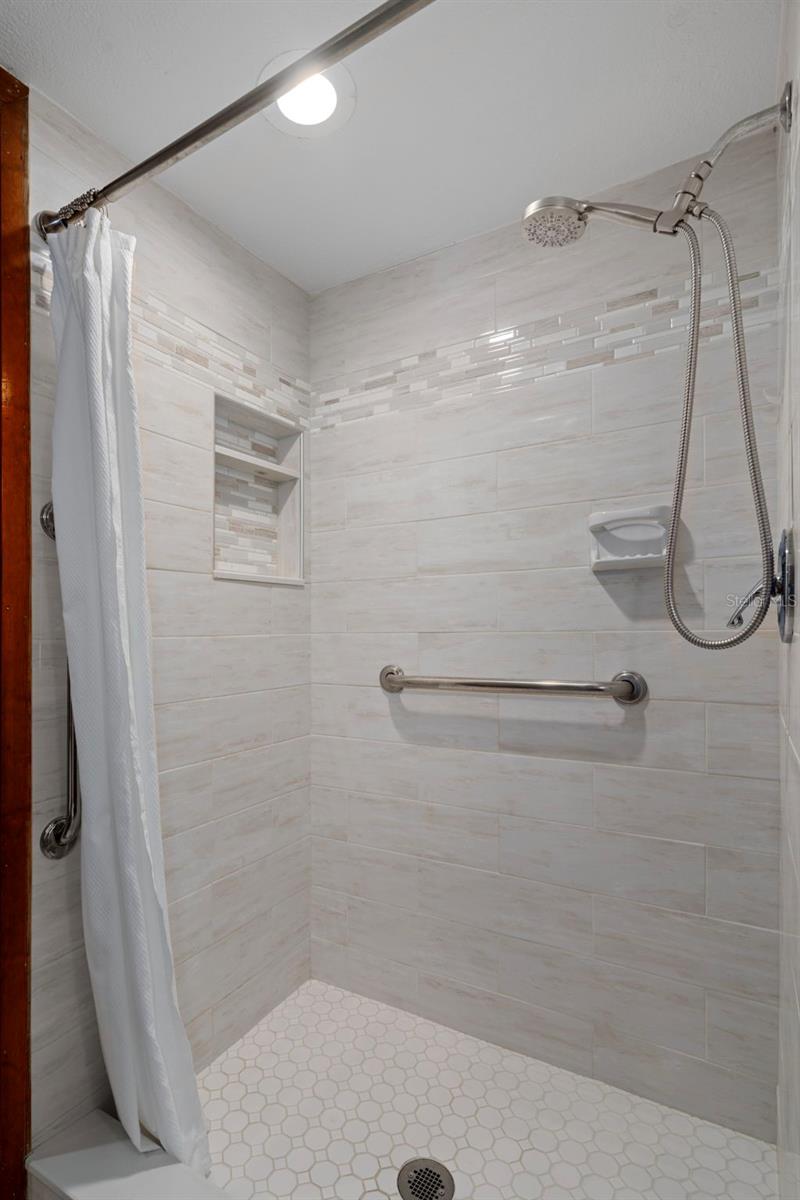 Image 40 of 99 For 8605 Fussell Drive