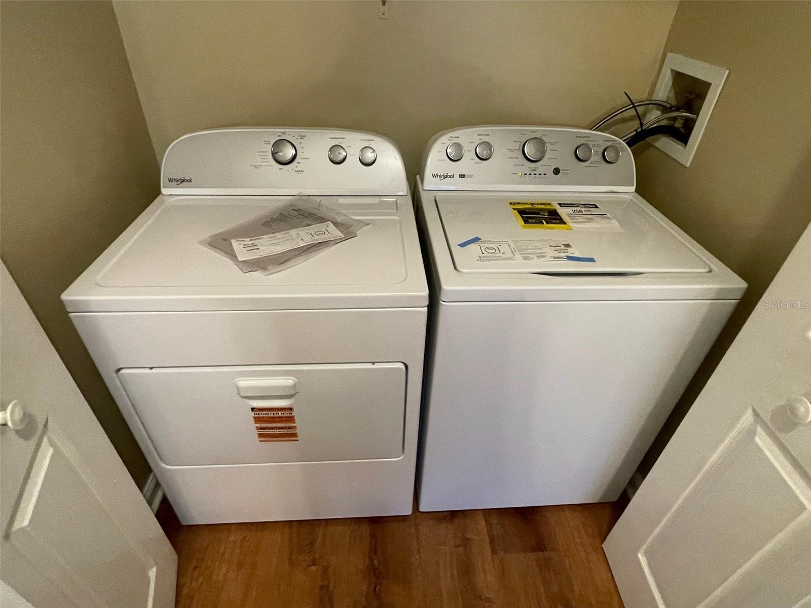Image 5 of 21 For 11901 4th Street N 3104