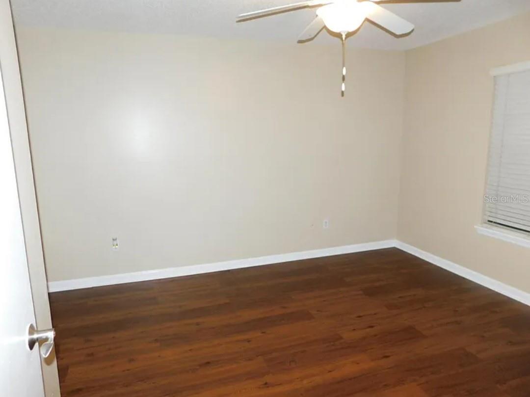 Image 8 of 21 For 11901 4th Street N 3104