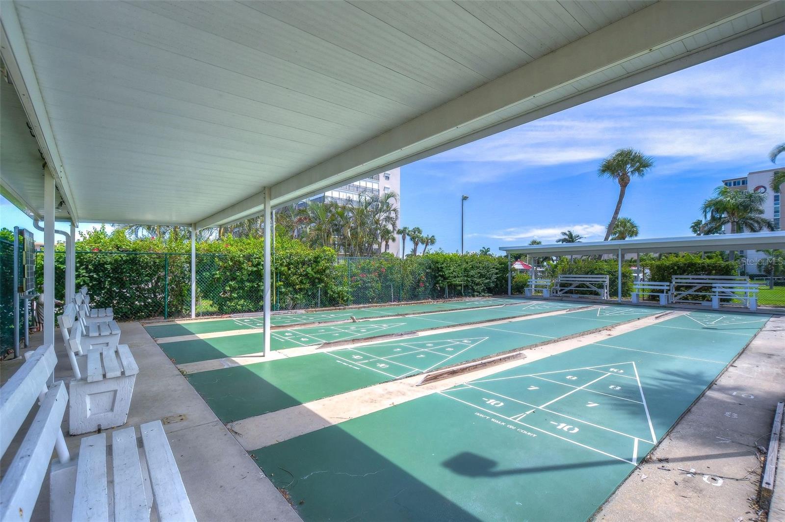Image 47 of 56 For 7400 Sun Island Drive S 608