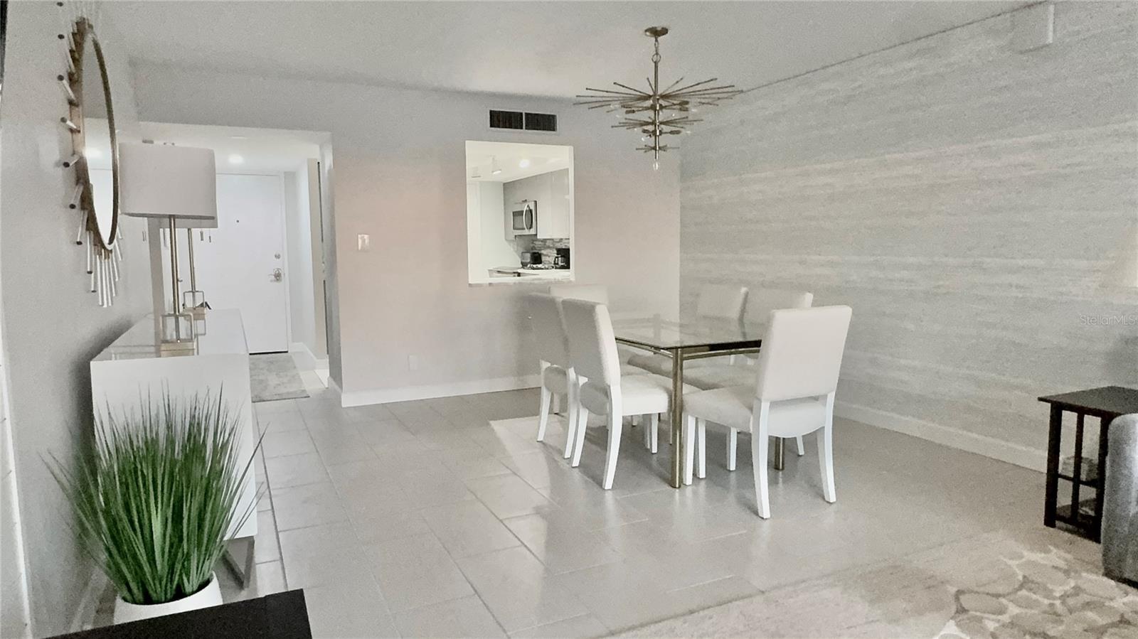 Image 9 of 56 For 7400 Sun Island Drive S 608