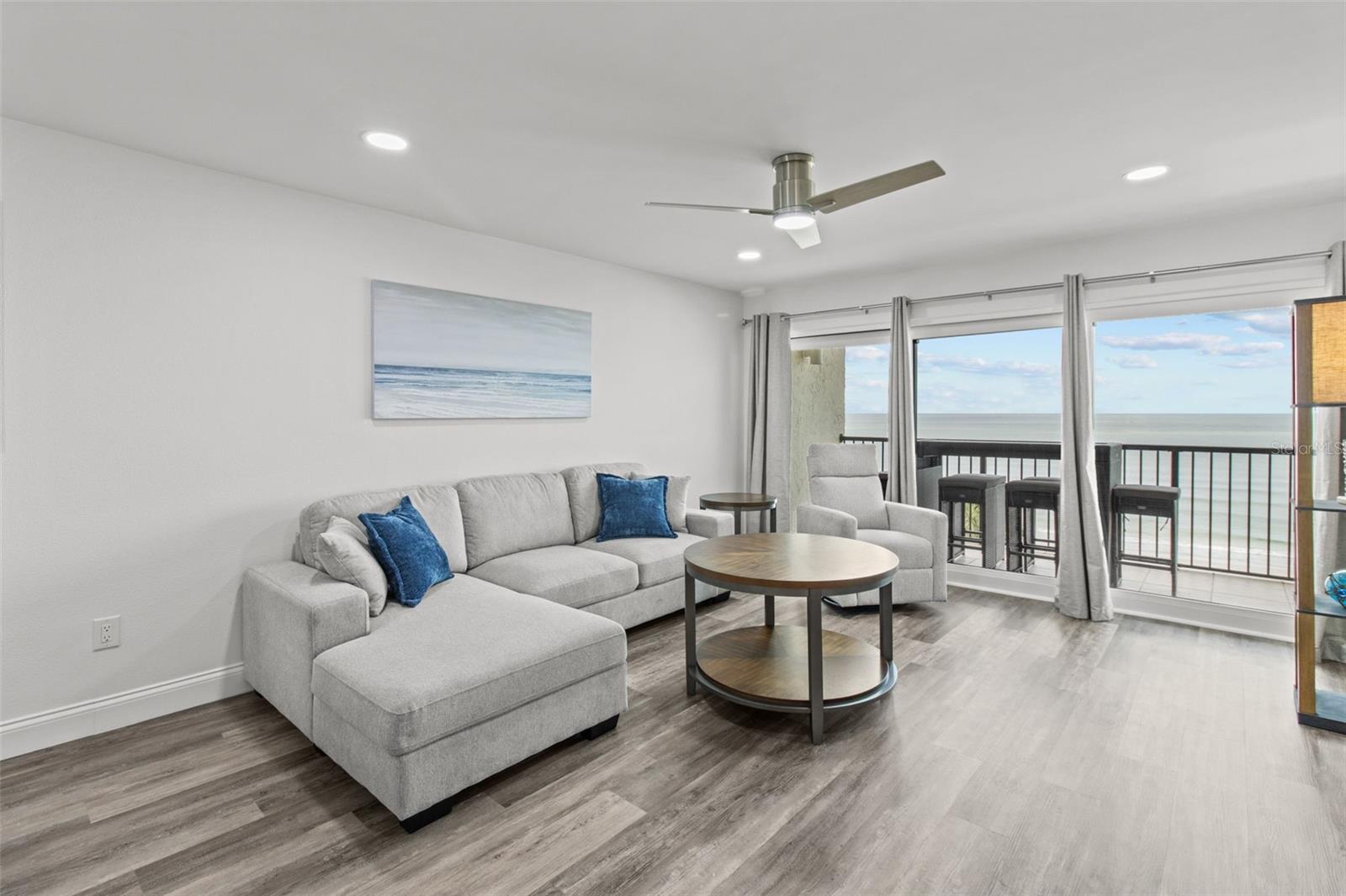 Image 13 of 43 For 14950 Gulf Boulevard 503