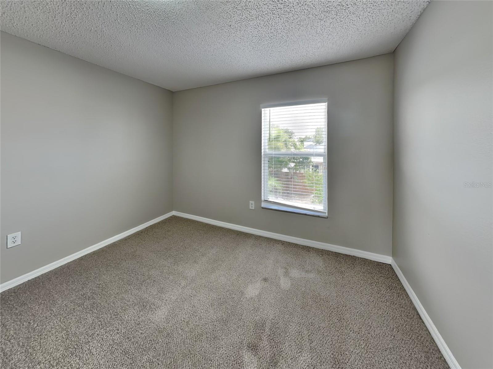 Image 14 of 20 For 12610 Lake Vista Drive
