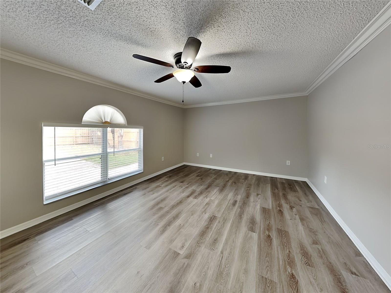 Image 2 of 20 For 12610 Lake Vista Drive