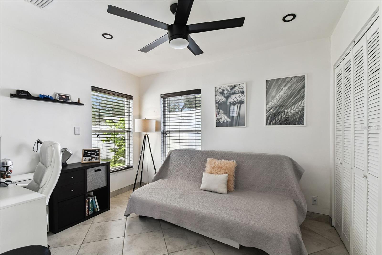 Image 20 of 45 For 2916 Clifton Street