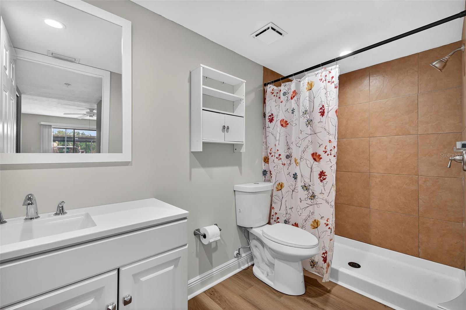 Image 5 of 54 For 2595 Countryside Boulevard 8106