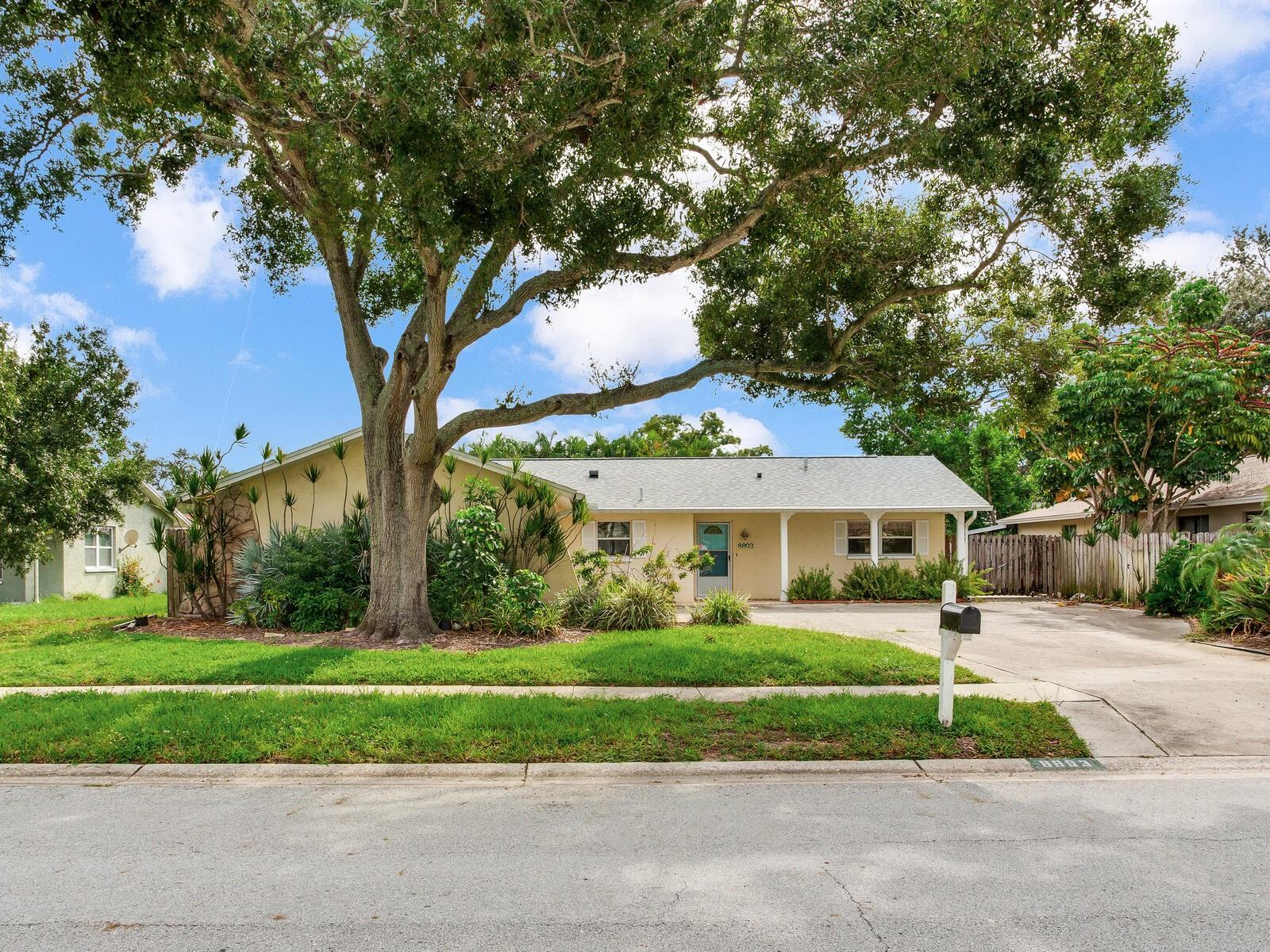 Details for 8893 118th Street, SEMINOLE, FL 33772