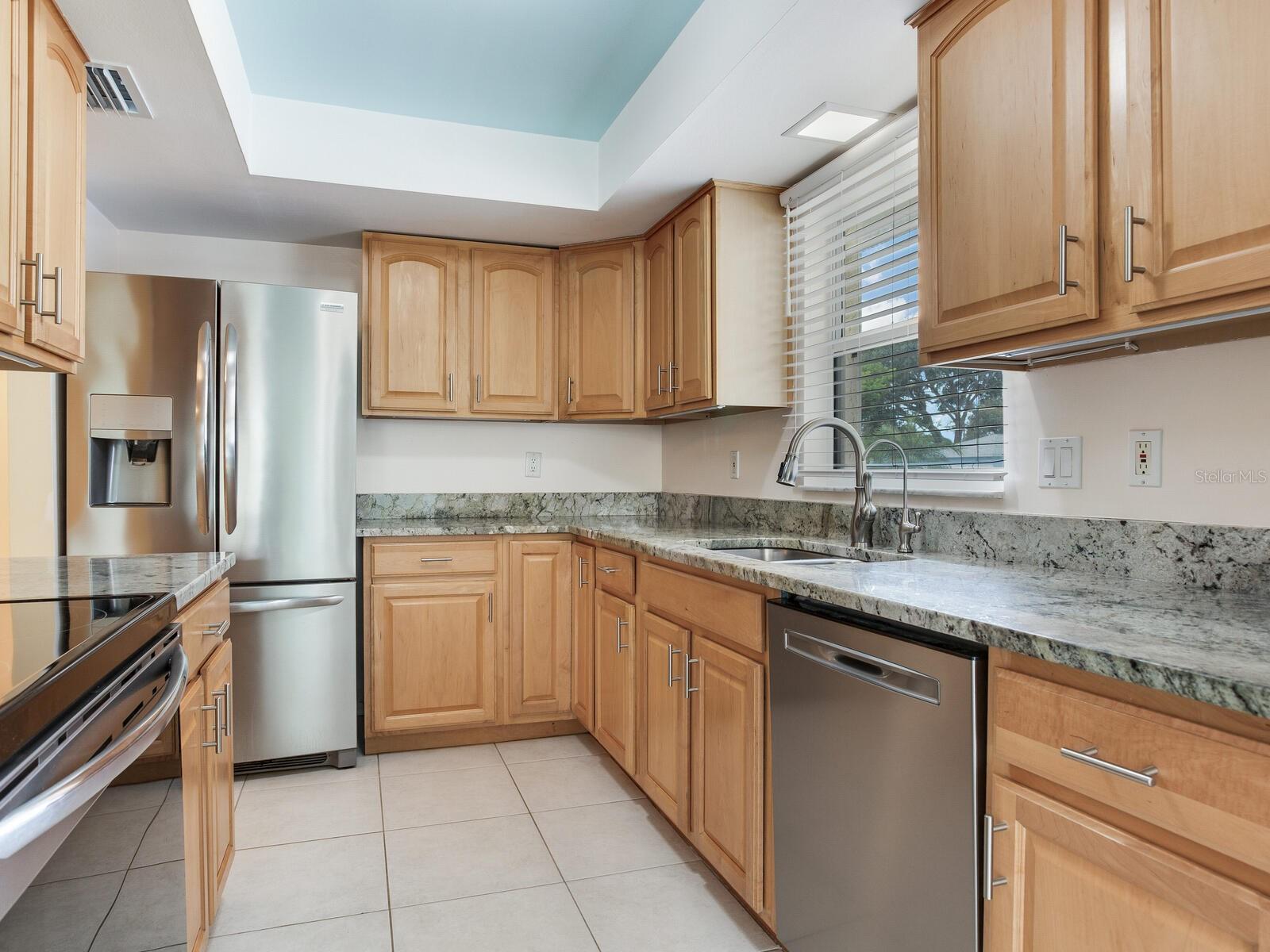 Image 13 of 39 For 8893 118th Street