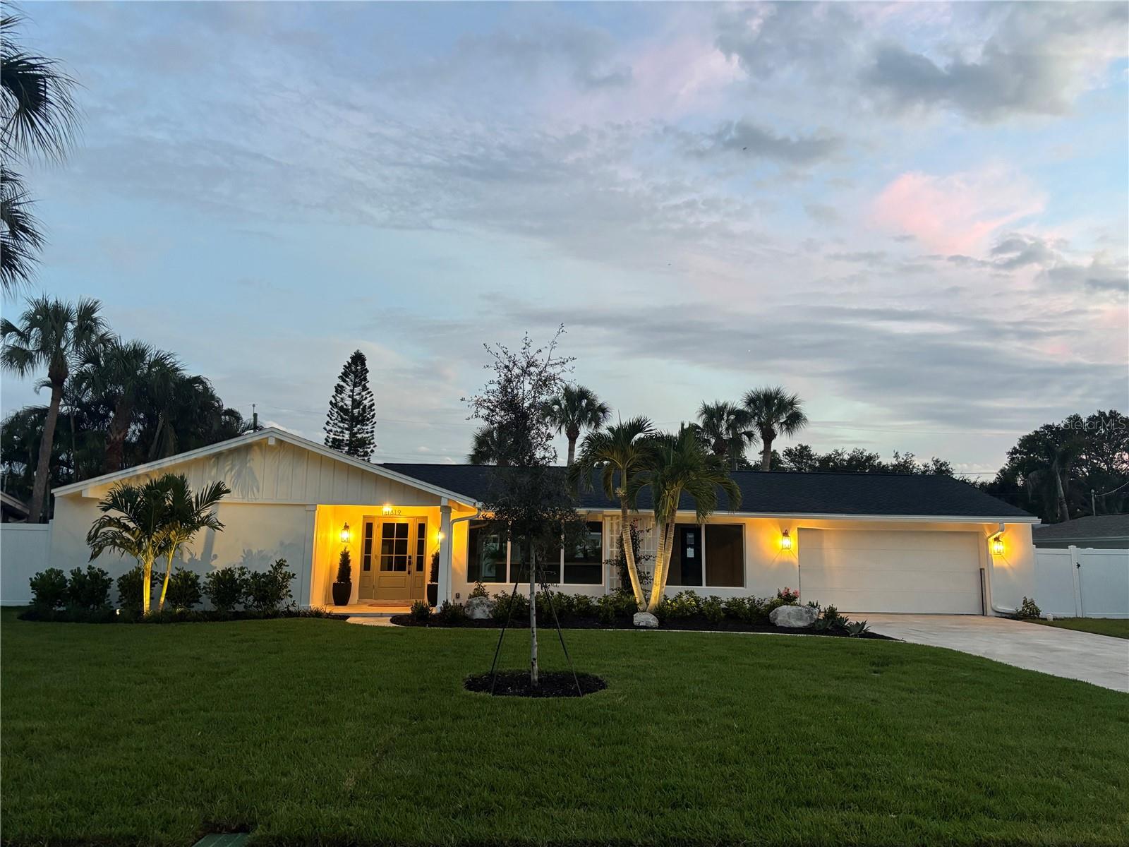 Details for 819 Jacaranda Dr, LARGO, FL 33770